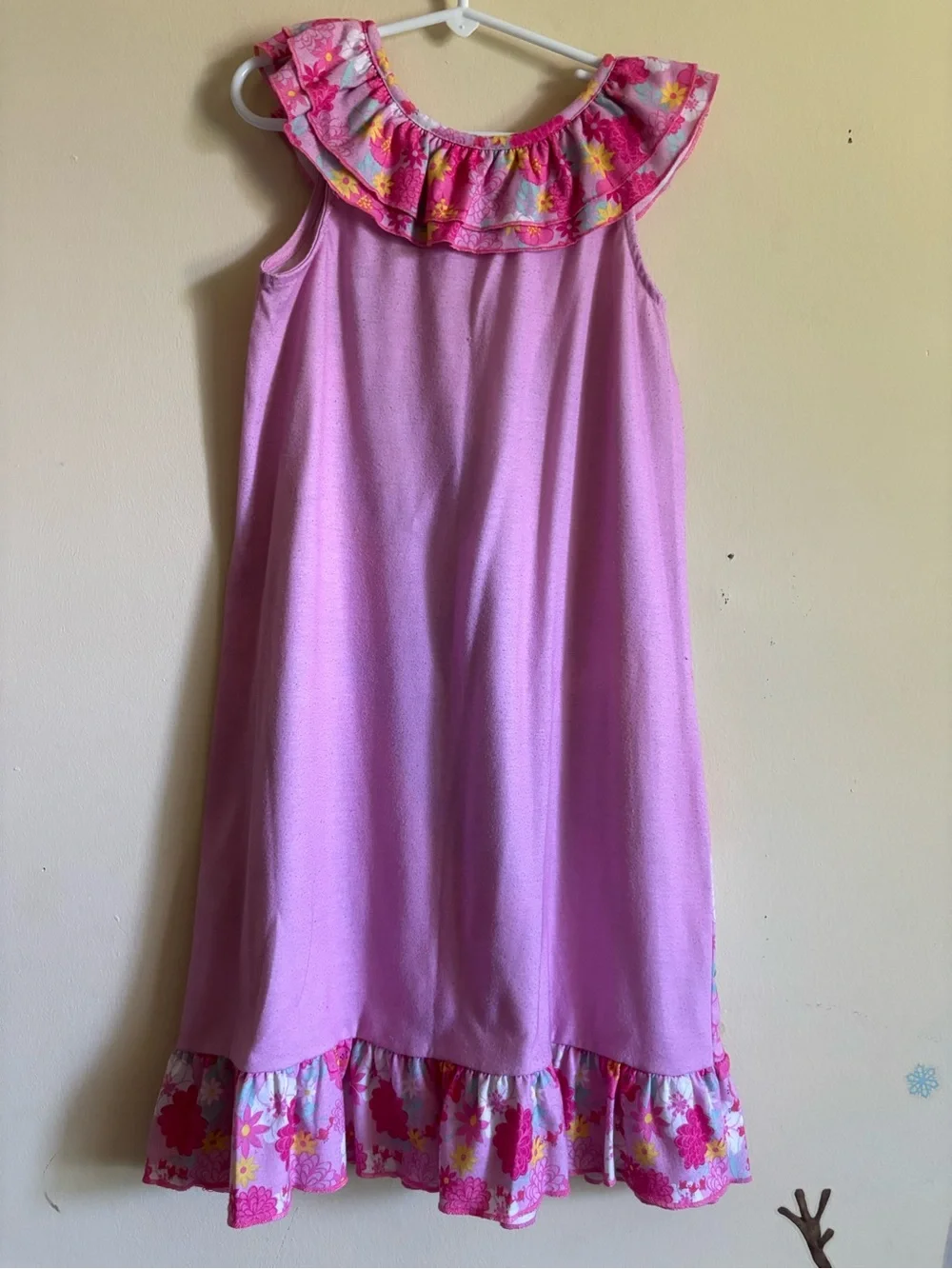 Disney Princesses pink ruffled nightgown size 7/8 sleeveless - Picture 2 of 4